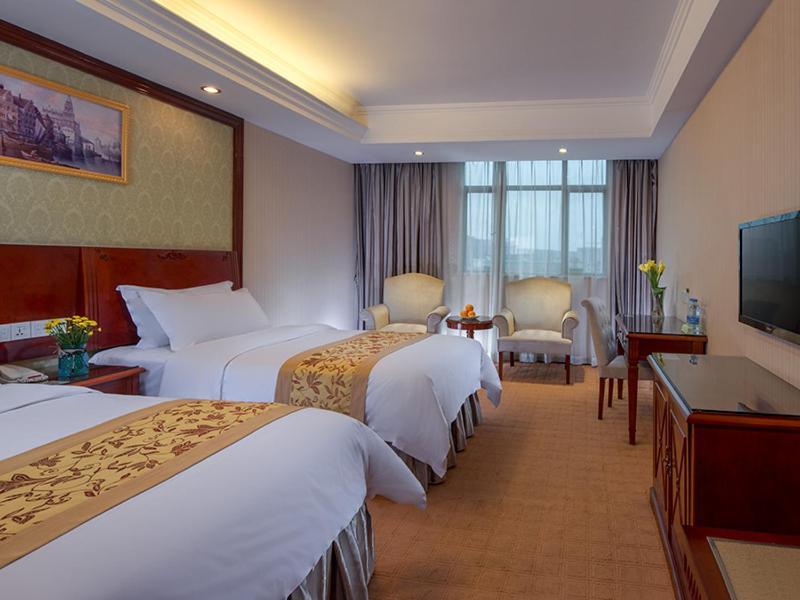 Vienna Hotel Guangzhou Airport 2 Exteriér fotografie